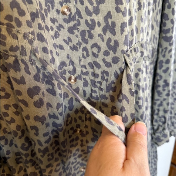 C&C California Green Print Cinch Waist Dress in Size XL - Picture 2 of 9